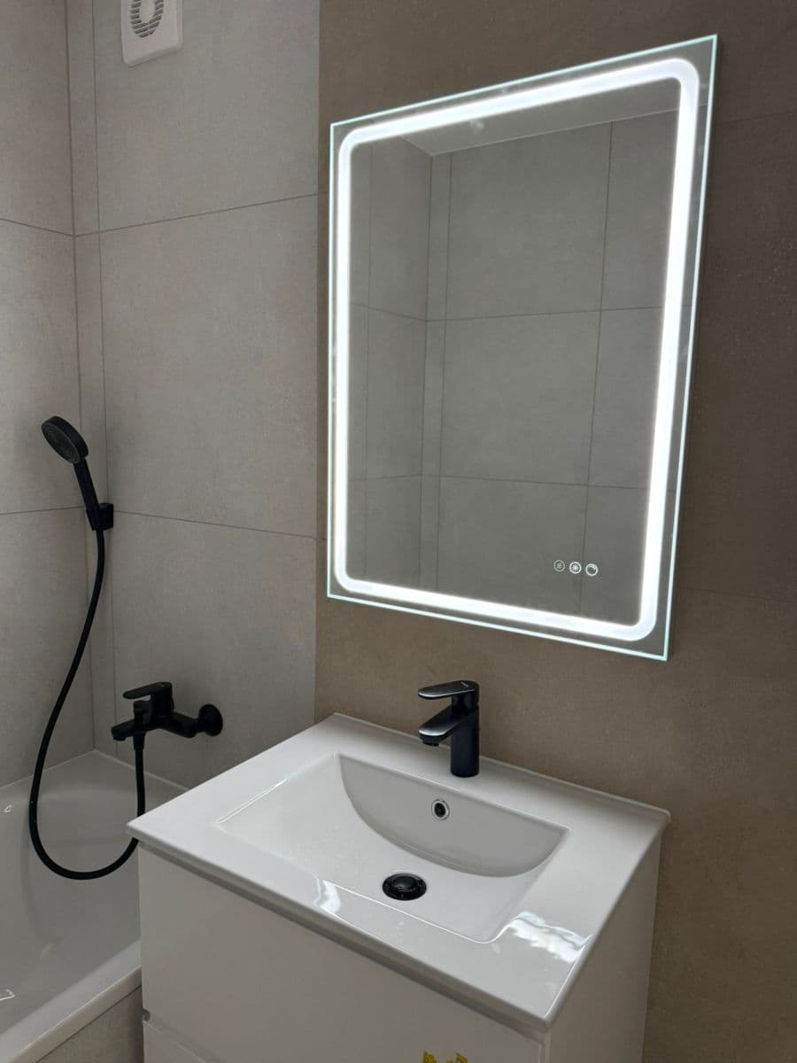 Predaj bytu 4-izbový 65 m², Mikuláškovo náměstí, Brno, Jihomoravský kraj Predaj bytu 4-izbový 65 m², Mikuláškovo náměstí, Brno, Jihomoravský kraj