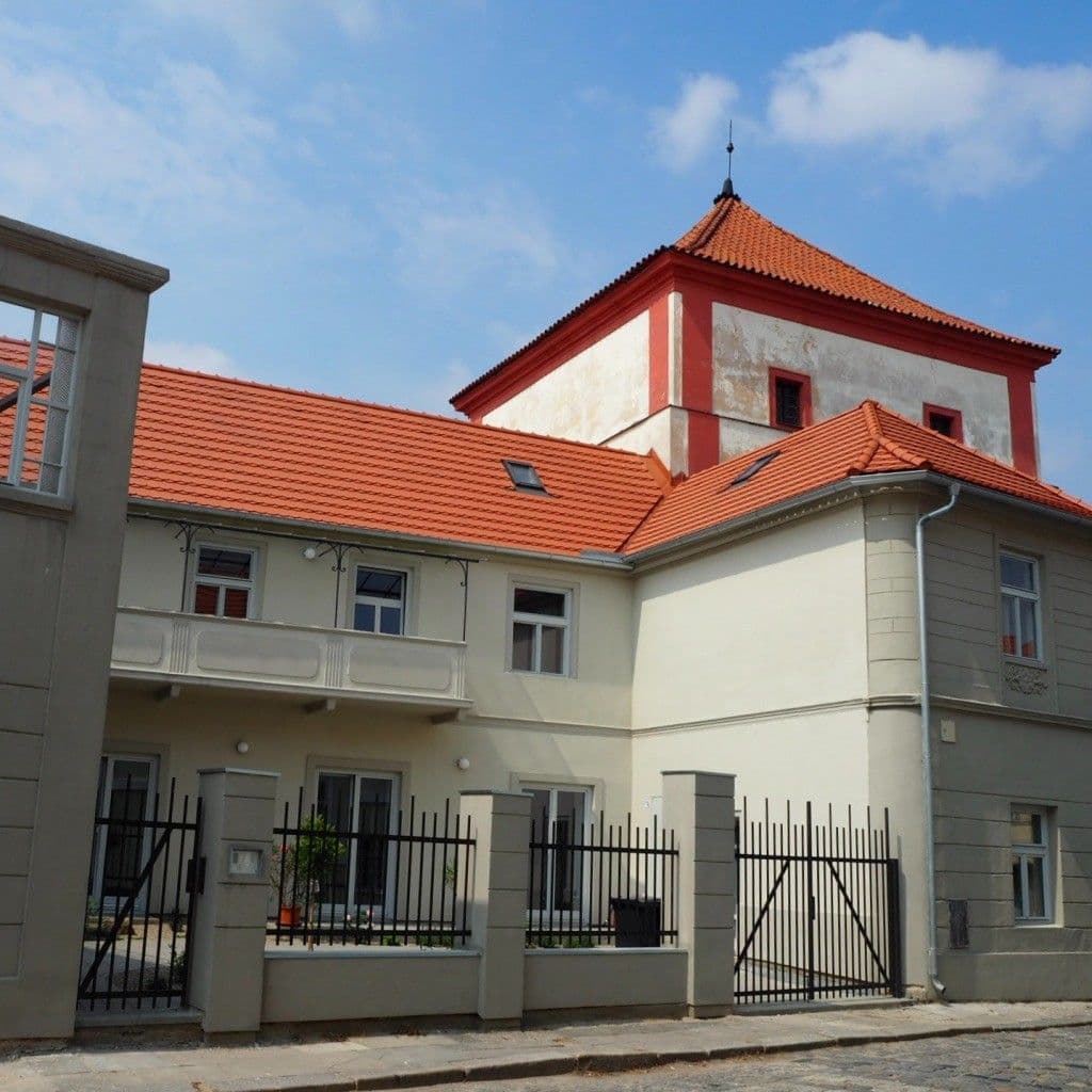 Prenájom bytu 1-izbový 57 m², Mariánské náměstí, Brandýs nad Labem-Stará Boleslav, Středočeský kraj Prenájom bytu 1-izbový 57 m², Mariánské náměstí, Brandýs nad Labem-Stará Boleslav, Středočeský kraj