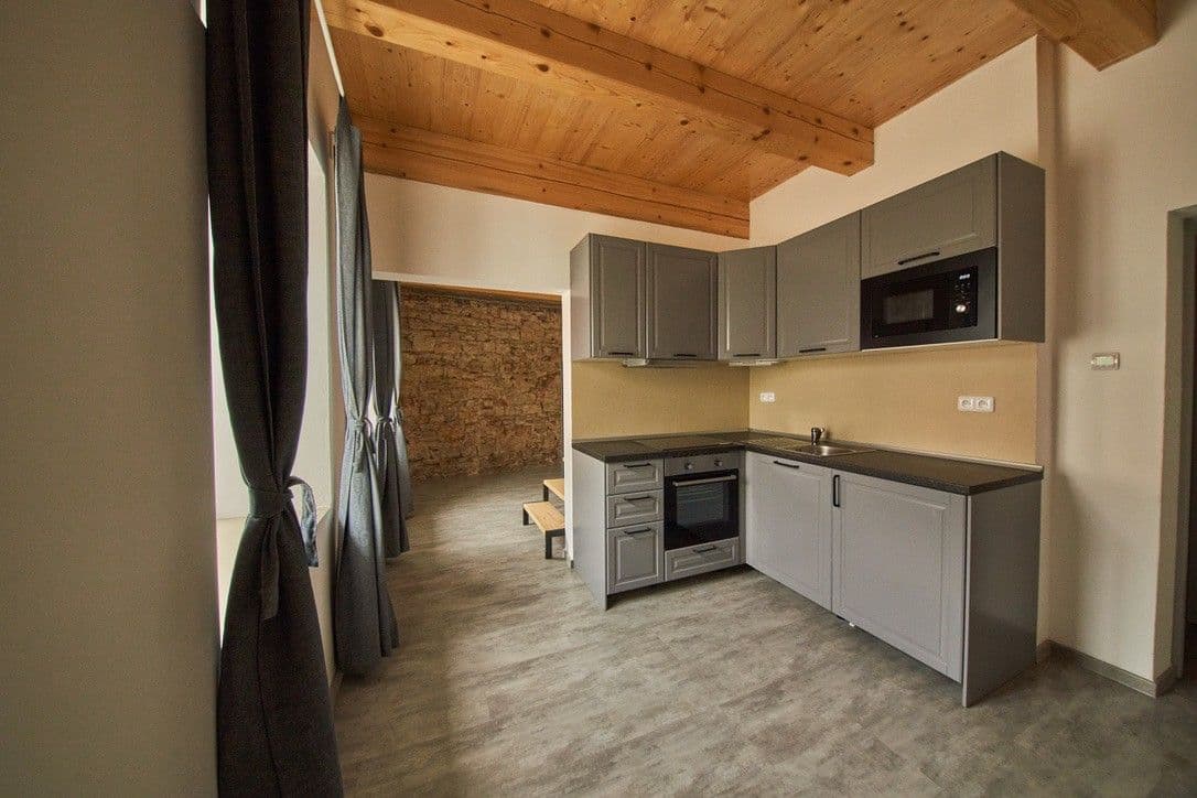 Prenájom bytu 1-izbový 57 m², Mariánské náměstí, Brandýs nad Labem-Stará Boleslav, Středočeský kraj Prenájom bytu 1-izbový 57 m², Mariánské náměstí, Brandýs nad Labem-Stará Boleslav, Středočeský kraj