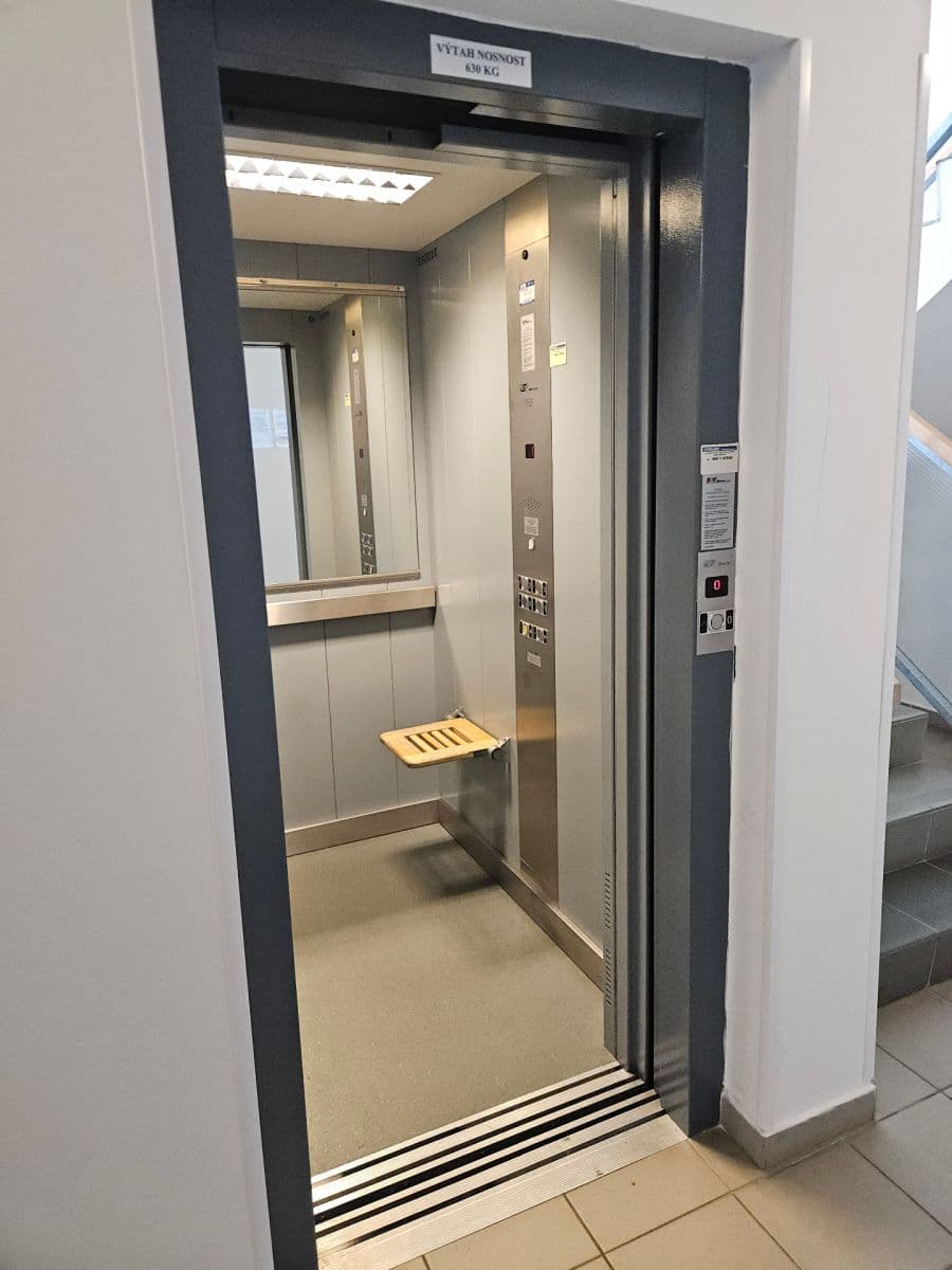 Predaj bytu 4-izbový 86 m², Sušilova, Praha, Praha Predaj bytu 4-izbový 86 m², Sušilova, Praha, Praha