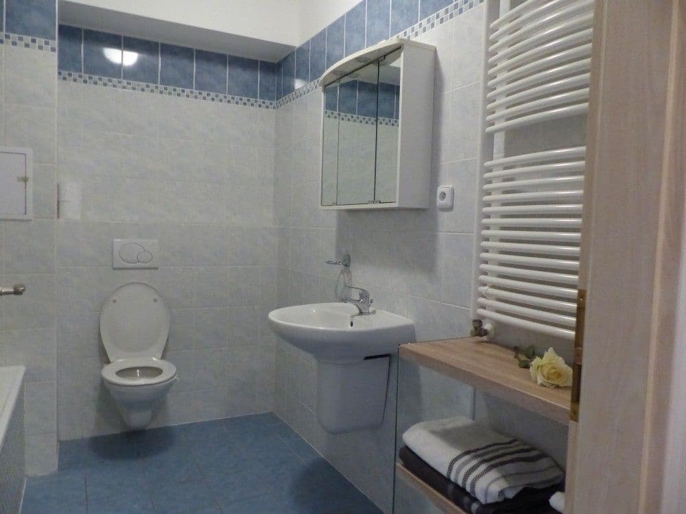 Prenájom bytu 1-izbový 46 m², Na Harfě, Praha, Praha Prenájom bytu 1-izbový 46 m², Na Harfě, Praha, Praha