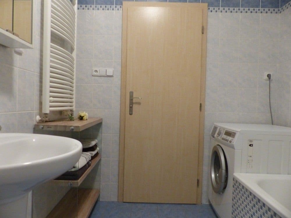 Prenájom bytu 1-izbový 46 m², Na Harfě, Praha, Praha Prenájom bytu 1-izbový 46 m², Na Harfě, Praha, Praha