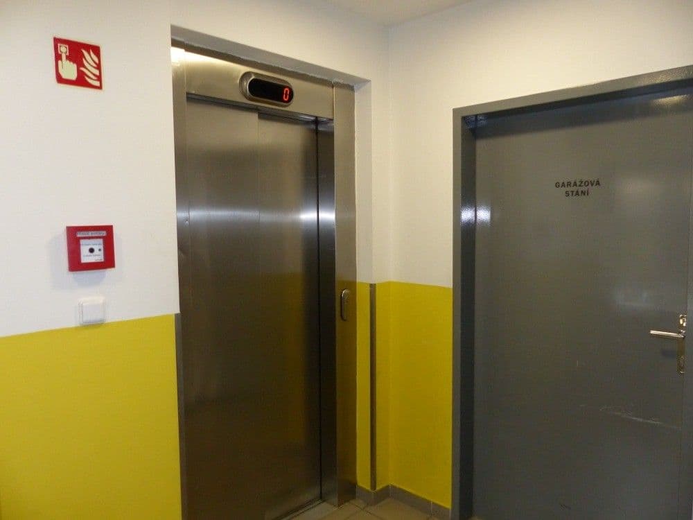 Prenájom bytu 1-izbový 46 m², Na Harfě, Praha, Praha Prenájom bytu 1-izbový 46 m², Na Harfě, Praha, Praha