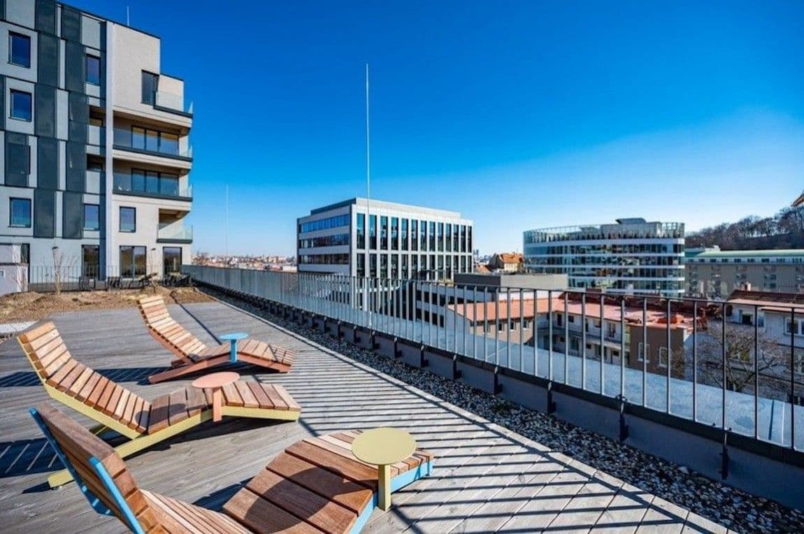 Prenájom bytu 3-izbový 92 m², Grafická, Praha, Praha Prenájom bytu 3-izbový 92 m², Grafická, Praha, Praha