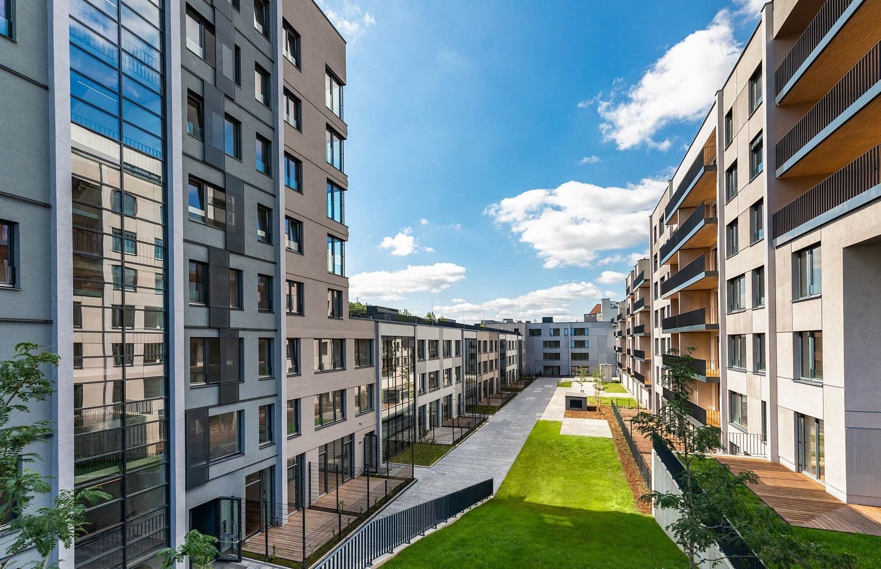 Prenájom bytu 3-izbový 92 m², Grafická, Praha, Praha Prenájom bytu 3-izbový 92 m², Grafická, Praha, Praha