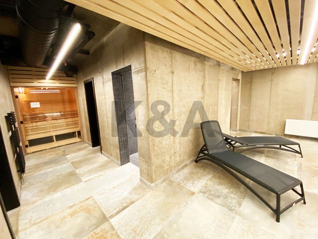 Prenájom bytu 3-izbový 92 m², Grafická, Praha, Praha Prenájom bytu 3-izbový 92 m², Grafická, Praha, Praha