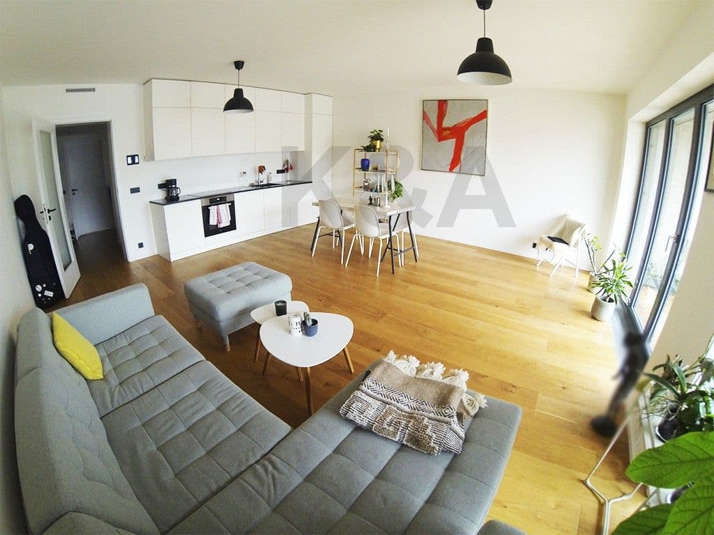 Prenájom bytu 3-izbový 92 m², Grafická, Praha, Praha Prenájom bytu 3-izbový 92 m², Grafická, Praha, Praha