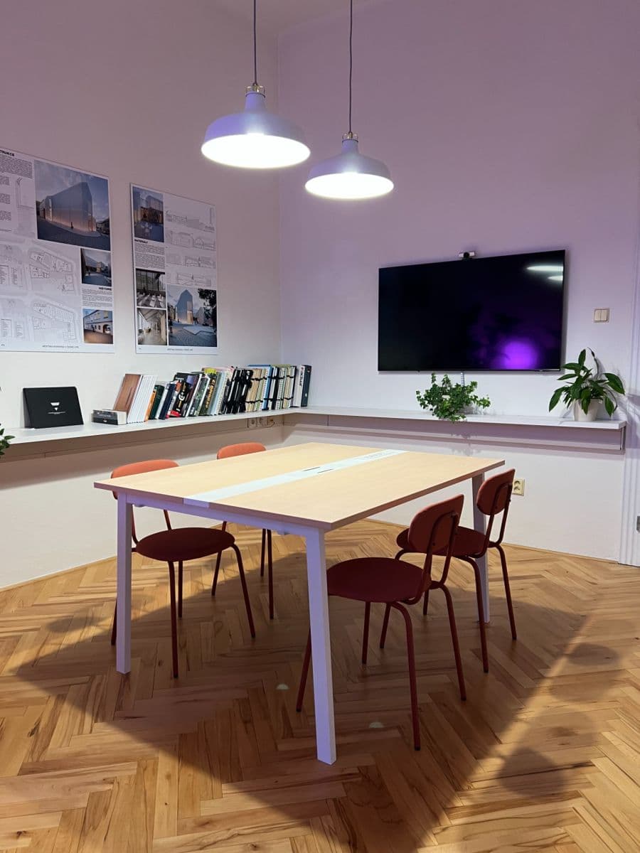 Prenájom kancelárie 30 m², Masarykovo náměstí, Ostrava, Moravskoslezský kraj Prenájom kancelárie 30 m², Masarykovo náměstí, Ostrava, Moravskoslezský kraj