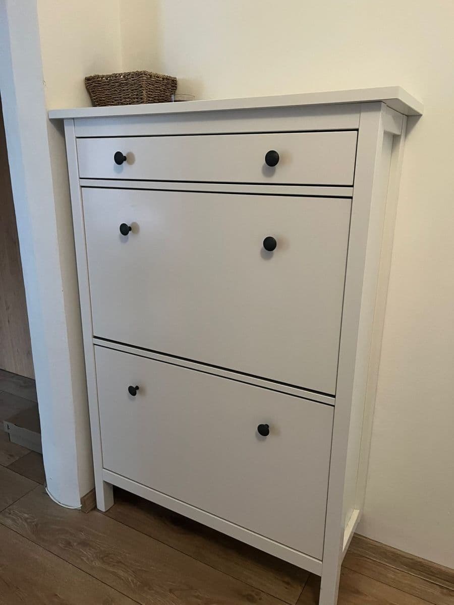 Prenájom bytu 2-izbový 57 m², Bratří Čapků, Valašské Meziříčí, Zlínský kraj Prenájom bytu 2-izbový 57 m², Bratří Čapků, Valašské Meziříčí, Zlínský kraj