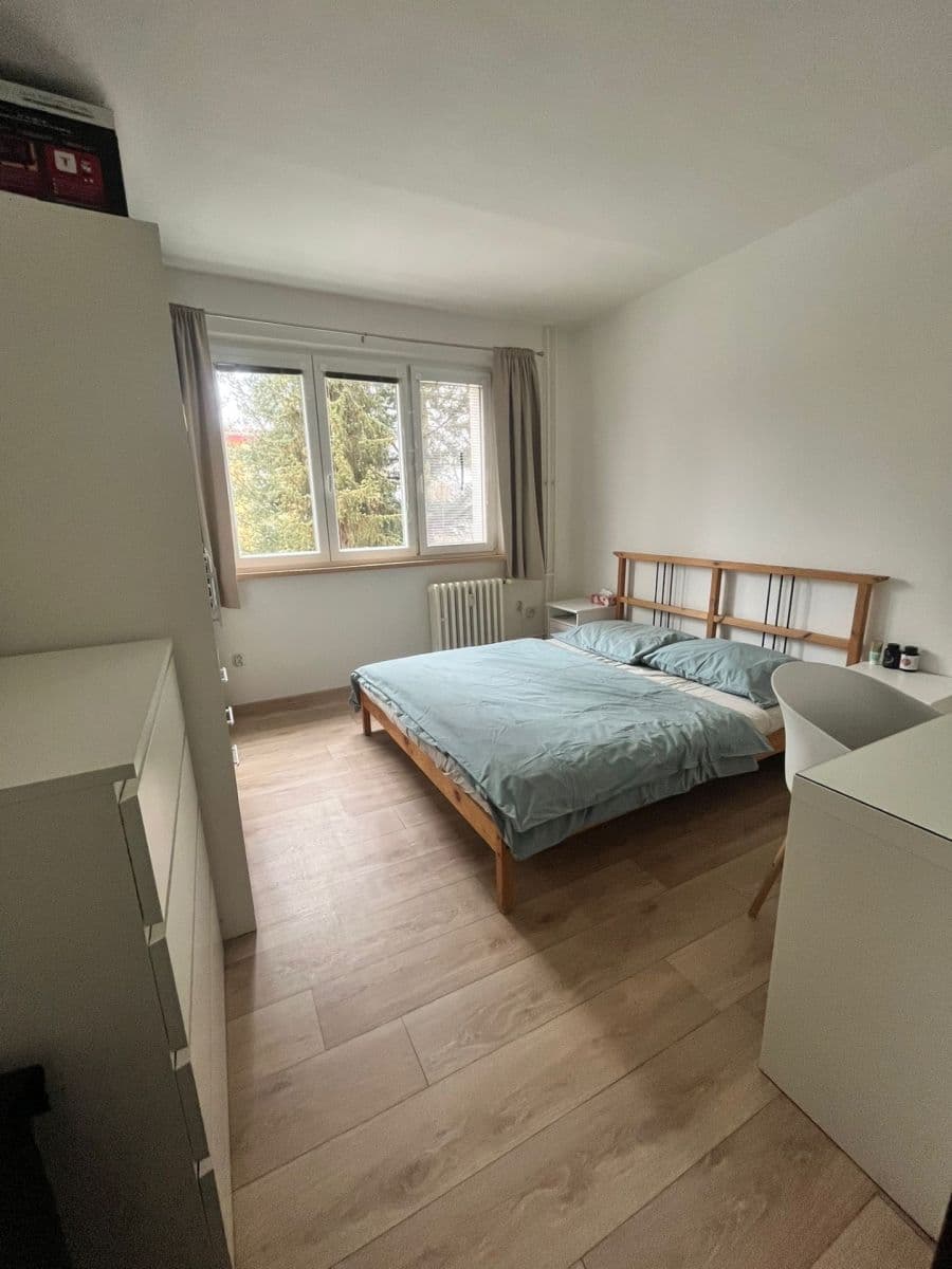 Prenájom bytu 2-izbový 57 m², Bratří Čapků, Valašské Meziříčí, Zlínský kraj Prenájom bytu 2-izbový 57 m², Bratří Čapků, Valašské Meziříčí, Zlínský kraj