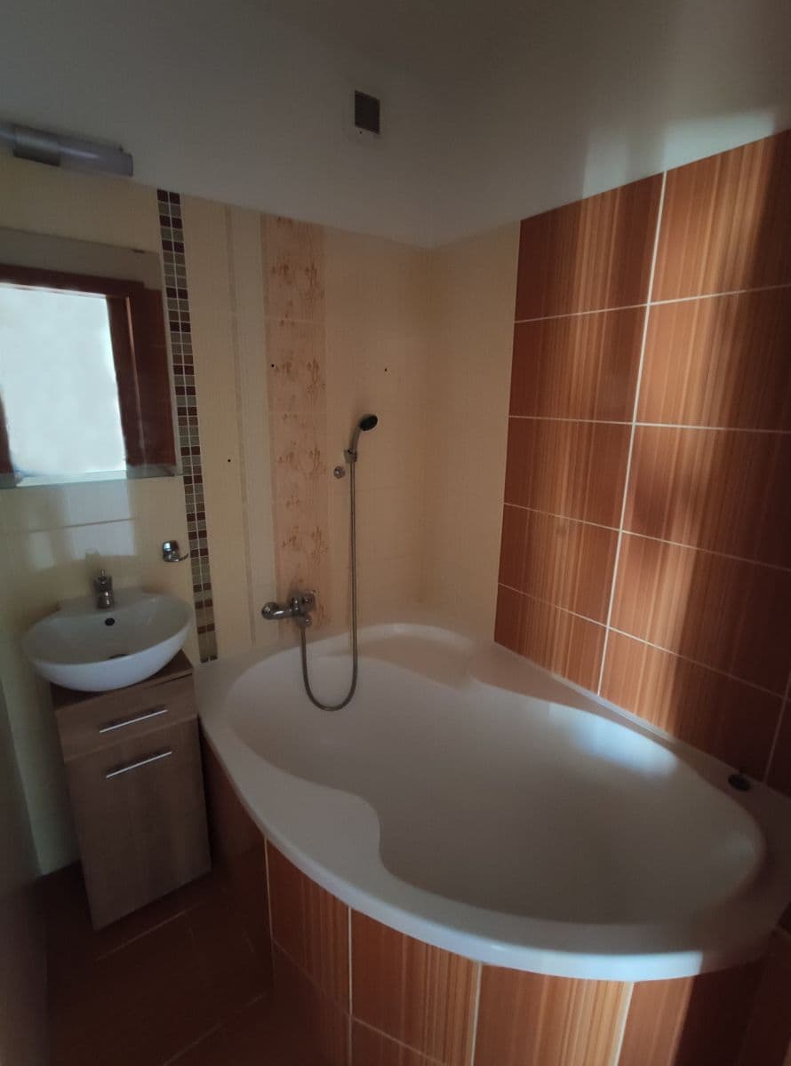 Predaj bytu 2-izbový 57 m², Zelená, Ostrava, Moravskoslezský kraj Predaj bytu 2-izbový 57 m², Zelená, Ostrava, Moravskoslezský kraj