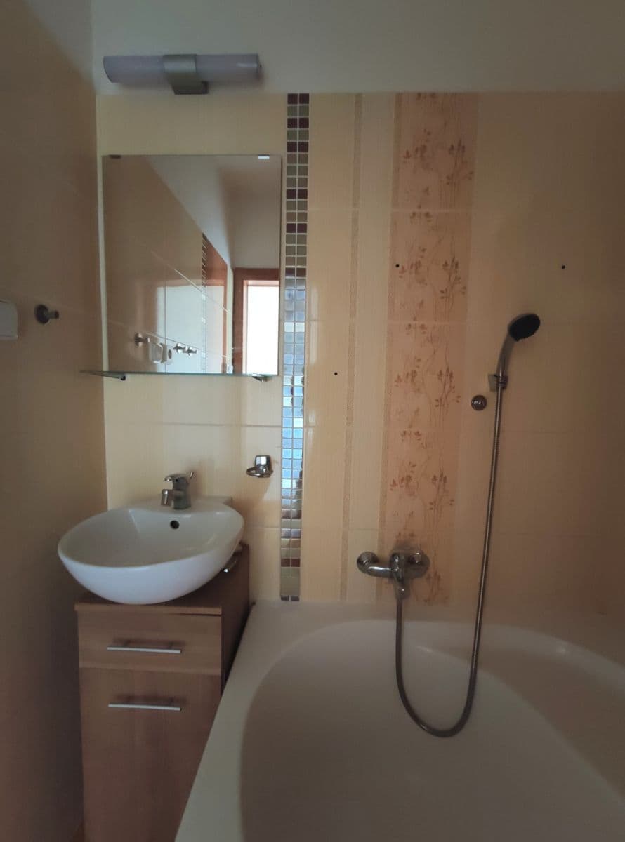 Predaj bytu 2-izbový 57 m², Zelená, Ostrava, Moravskoslezský kraj Predaj bytu 2-izbový 57 m², Zelená, Ostrava, Moravskoslezský kraj