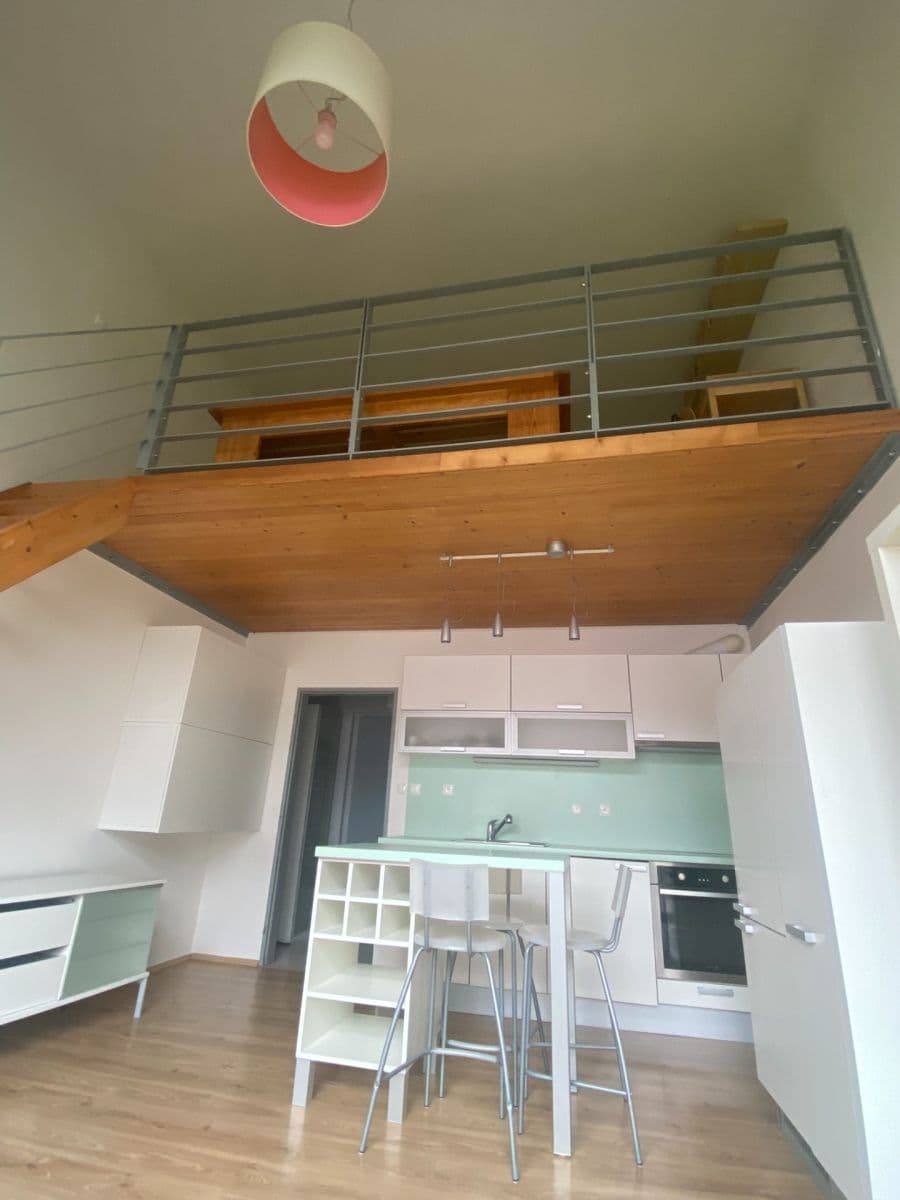 Prenájom bytu 2-izbový 39 m², Novákových, Praha, Praha Prenájom bytu 2-izbový 39 m², Novákových, Praha, Praha