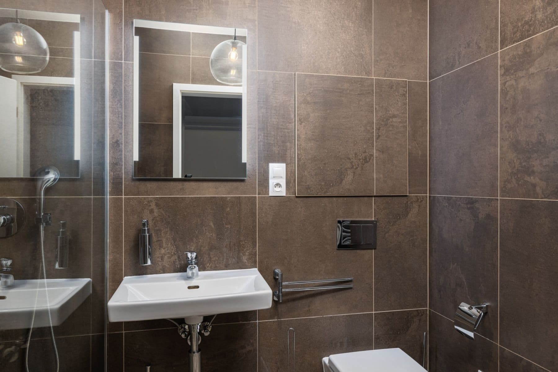 Prenájom bytu 1-izbový 36 m², Pod Barvířkou, Praha, Praha Prenájom bytu 1-izbový 36 m², Pod Barvířkou, Praha, Praha