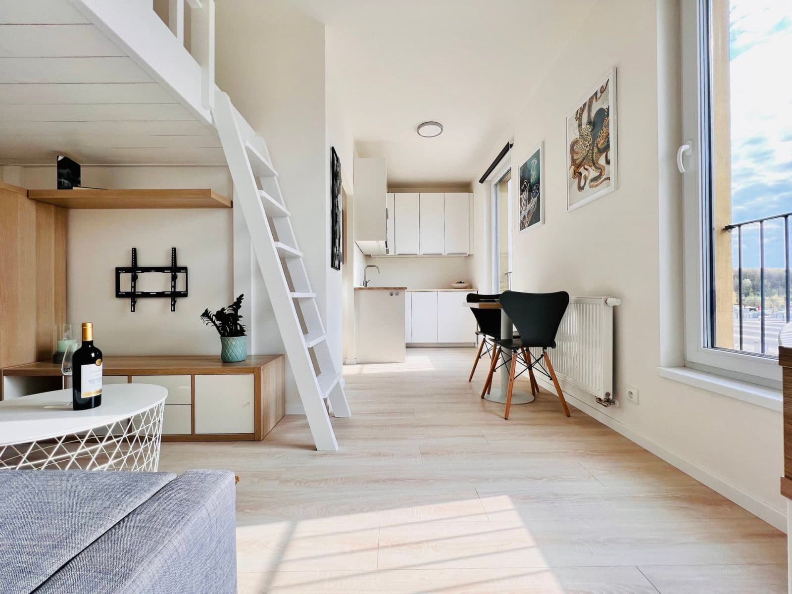 Prenájom bytu 1-izbový 27 m², Poděbradská, Praha, Praha Prenájom bytu 1-izbový 27 m², Poděbradská, Praha, Praha