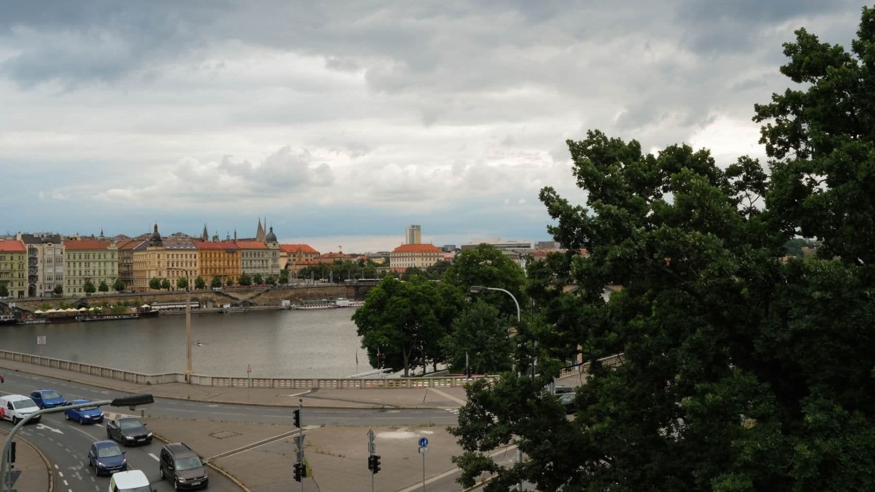 Prenájom bytu 3-izbový 26 m², Janáčkovo nábřeží, Praha, Praha Prenájom bytu 3-izbový 26 m², Janáčkovo nábřeží, Praha, Praha