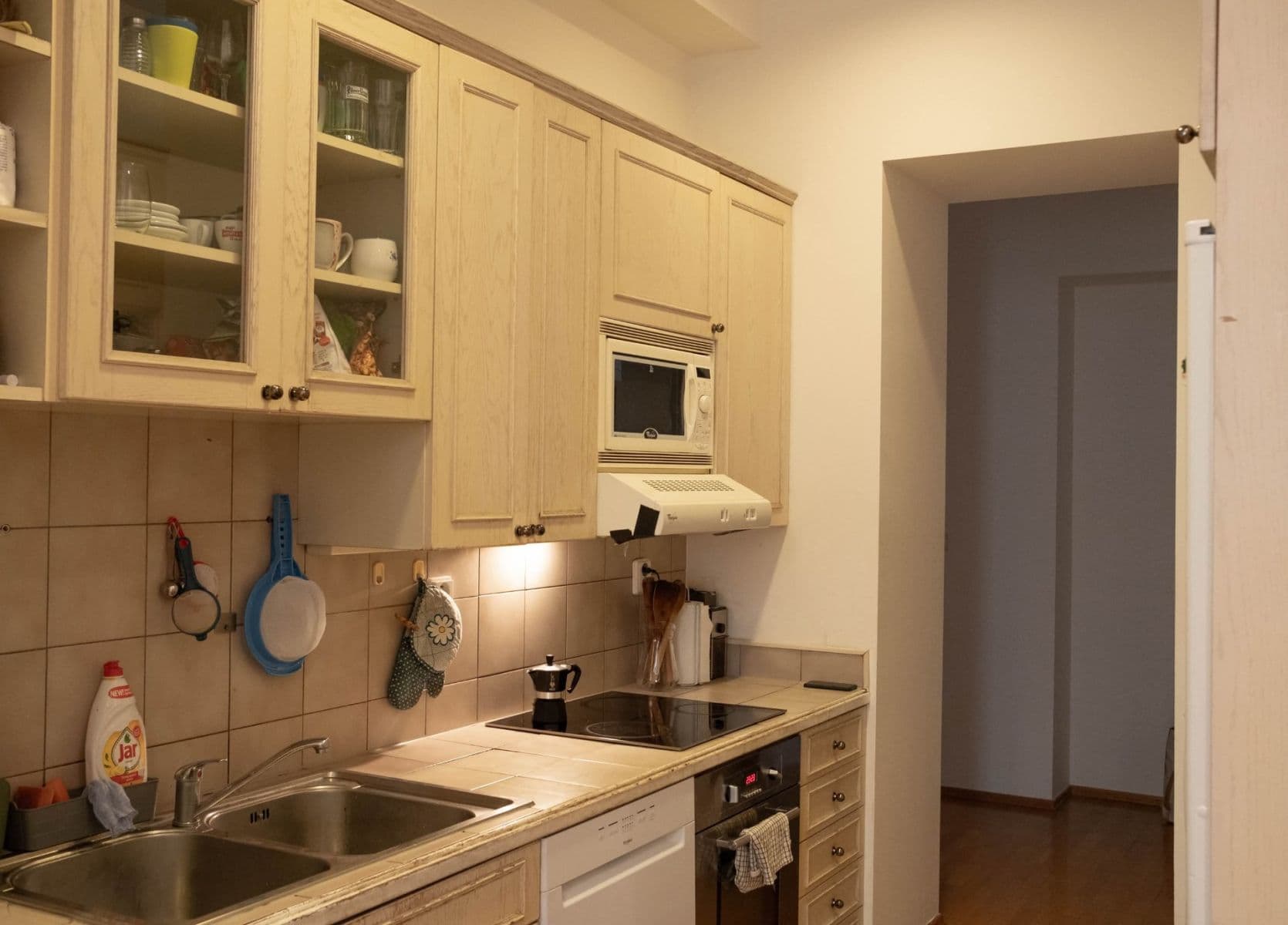 Prenájom bytu 3-izbový 26 m², Janáčkovo nábřeží, Praha, Praha Prenájom bytu 3-izbový 26 m², Janáčkovo nábřeží, Praha, Praha