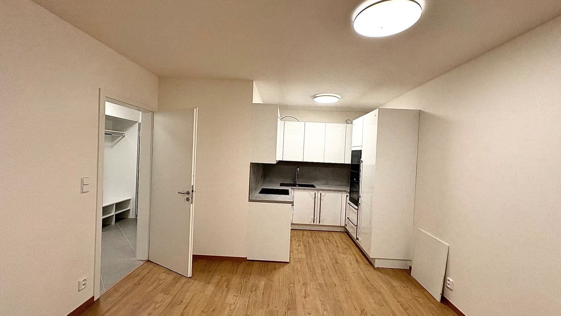 Prenájom bytu 2-izbový 55 m², Čakovická, Praha, Praha Prenájom bytu 2-izbový 55 m², Čakovická, Praha, Praha