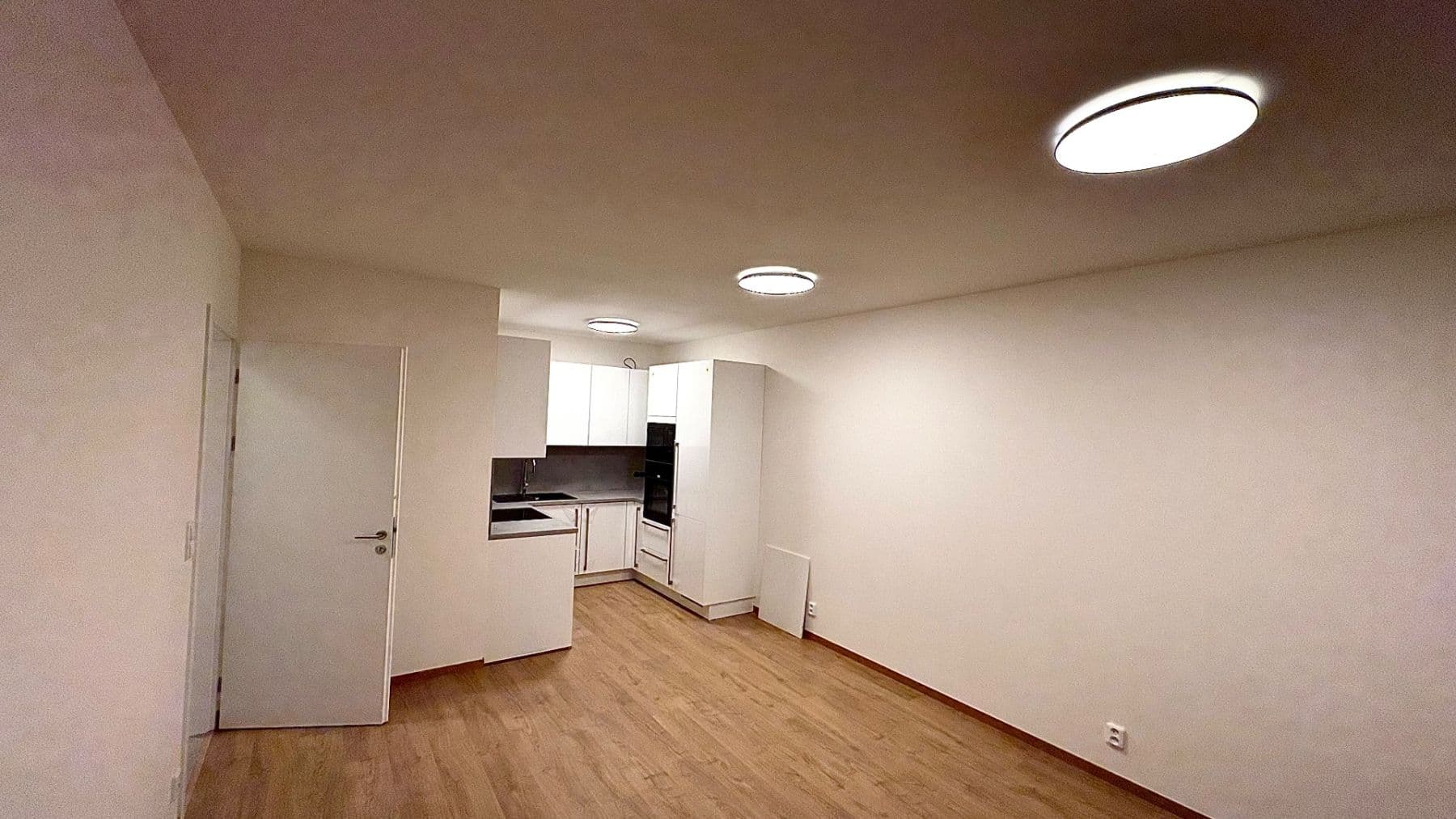Prenájom bytu 2-izbový 55 m², Čakovická, Praha, Praha Prenájom bytu 2-izbový 55 m², Čakovická, Praha, Praha