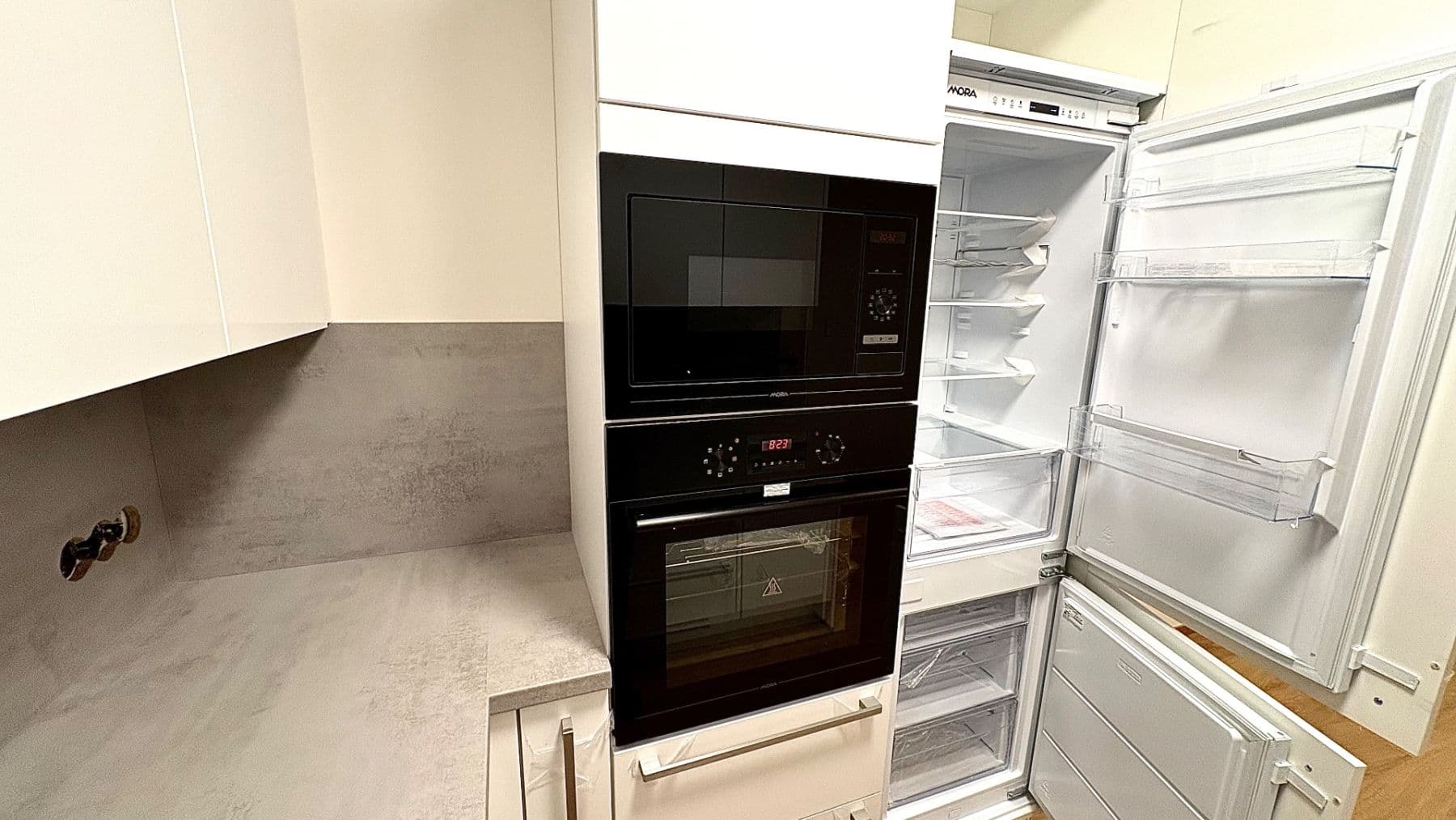 Prenájom bytu 2-izbový 55 m², Čakovická, Praha, Praha Prenájom bytu 2-izbový 55 m², Čakovická, Praha, Praha