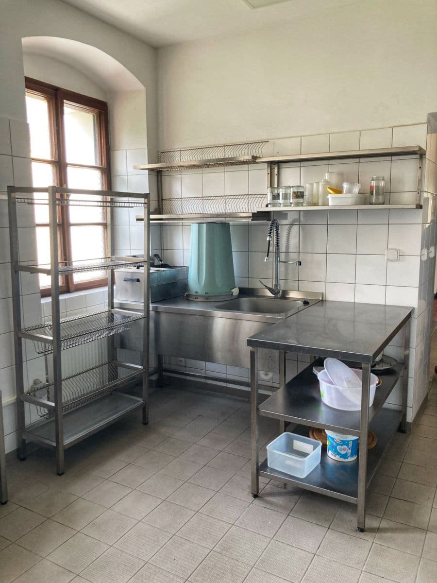 Prenájom nebytového priestoru 180 m², Koštice, Ústecký kraj Prenájom nebytového priestoru 180 m², Koštice, Ústecký kraj