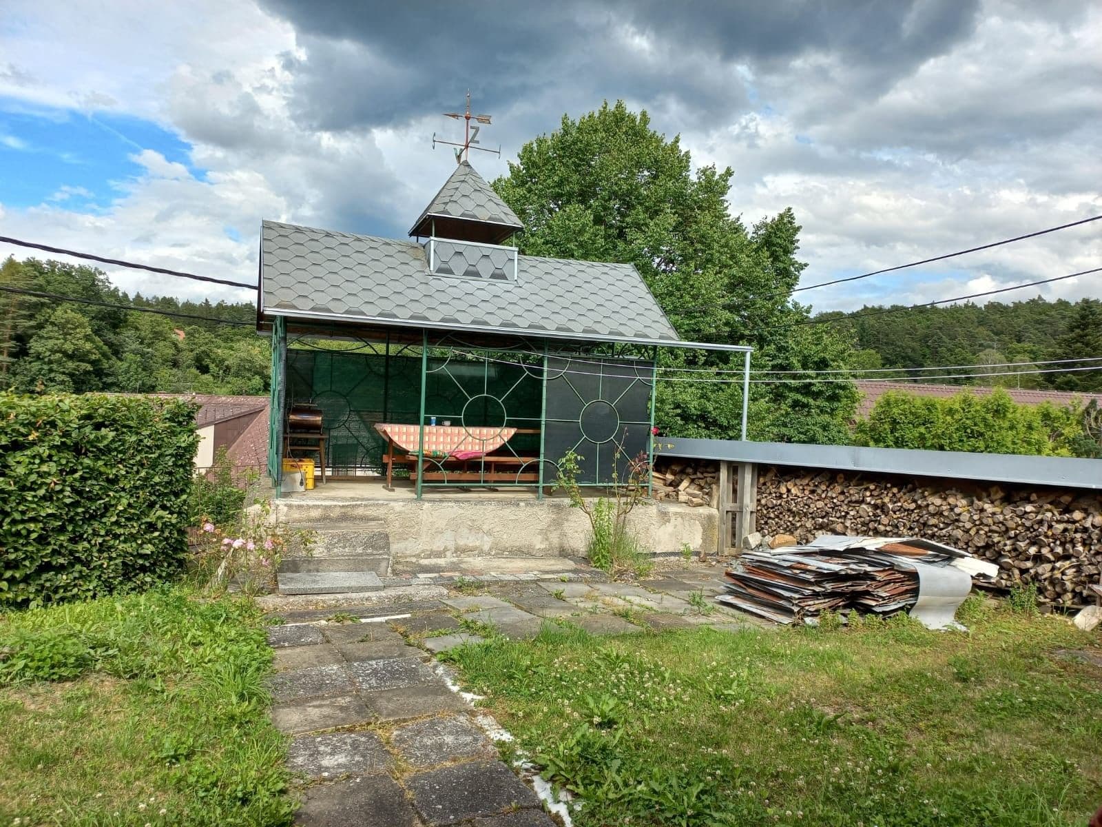 Predaj domu 274 m², pozemek 2.441 m², Hlavní, Březí, Středočeský kraj Predaj domu 274 m², pozemek 2.441 m², Hlavní, Březí, Středočeský kraj