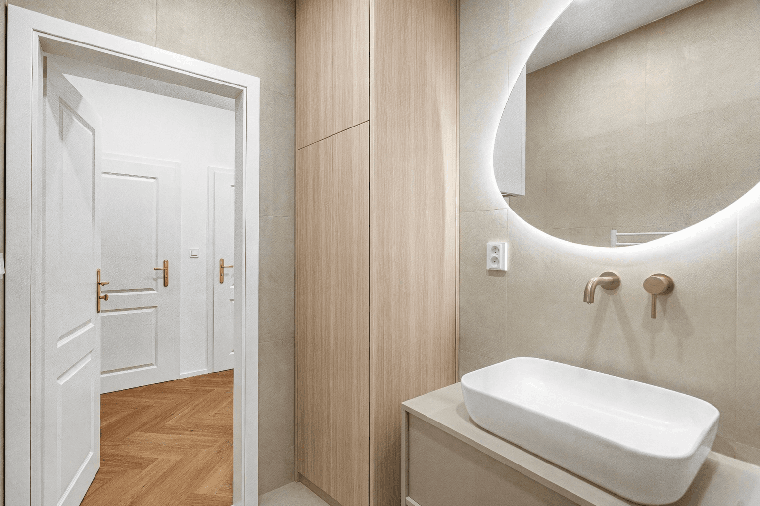 Predaj bytu 3-izbový 70 m², Argentinská, Praha, Praha Predaj bytu 3-izbový 70 m², Argentinská, Praha, Praha