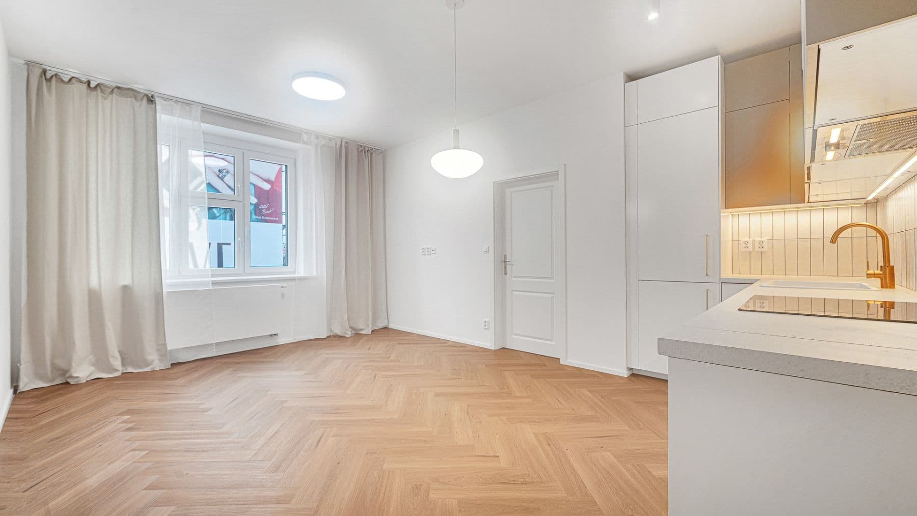 Predaj bytu 3-izbový 70 m², Argentinská, Praha, Praha Predaj bytu 3-izbový 70 m², Argentinská, Praha, Praha