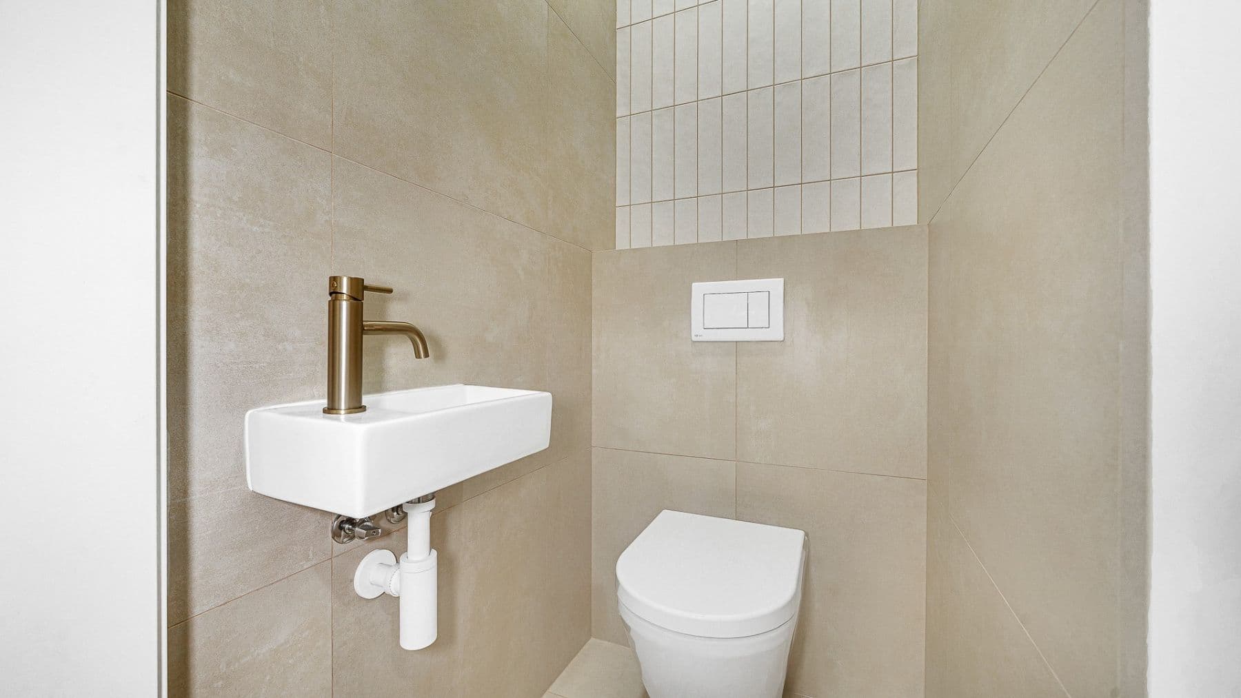 Predaj bytu 3-izbový 70 m², Argentinská, Praha, Praha Predaj bytu 3-izbový 70 m², Argentinská, Praha, Praha