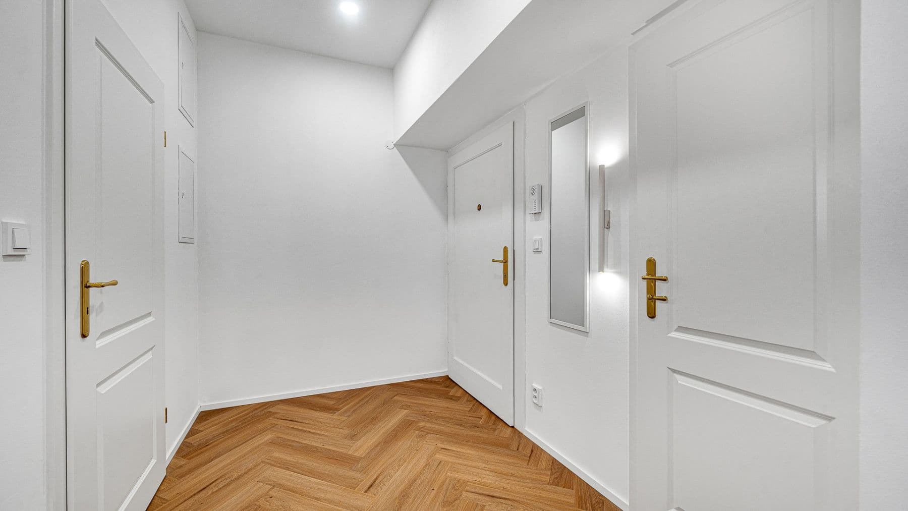 Predaj bytu 3-izbový 70 m², Argentinská, Praha, Praha Predaj bytu 3-izbový 70 m², Argentinská, Praha, Praha