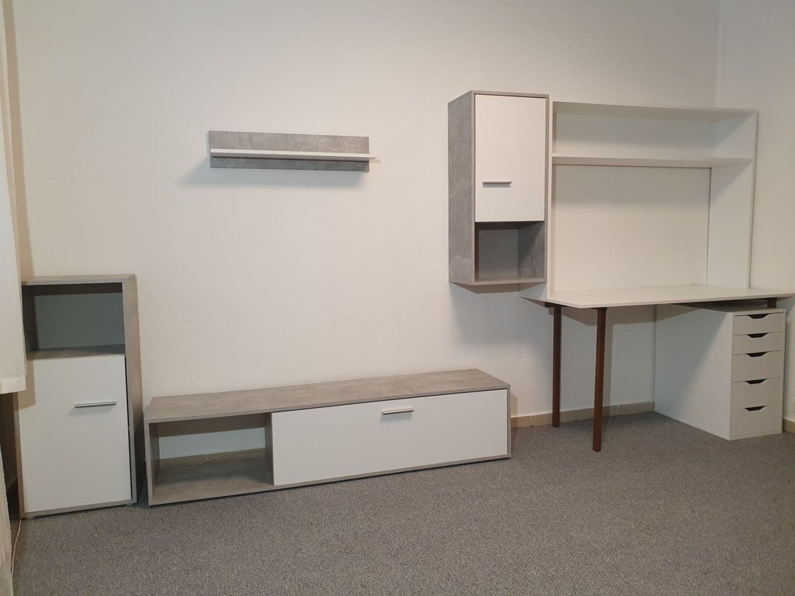 Prenájom bytu 1-izbový 20 m², Jedovnická, Brno, Jihomoravský kraj Prenájom bytu 1-izbový 20 m², Jedovnická, Brno, Jihomoravský kraj