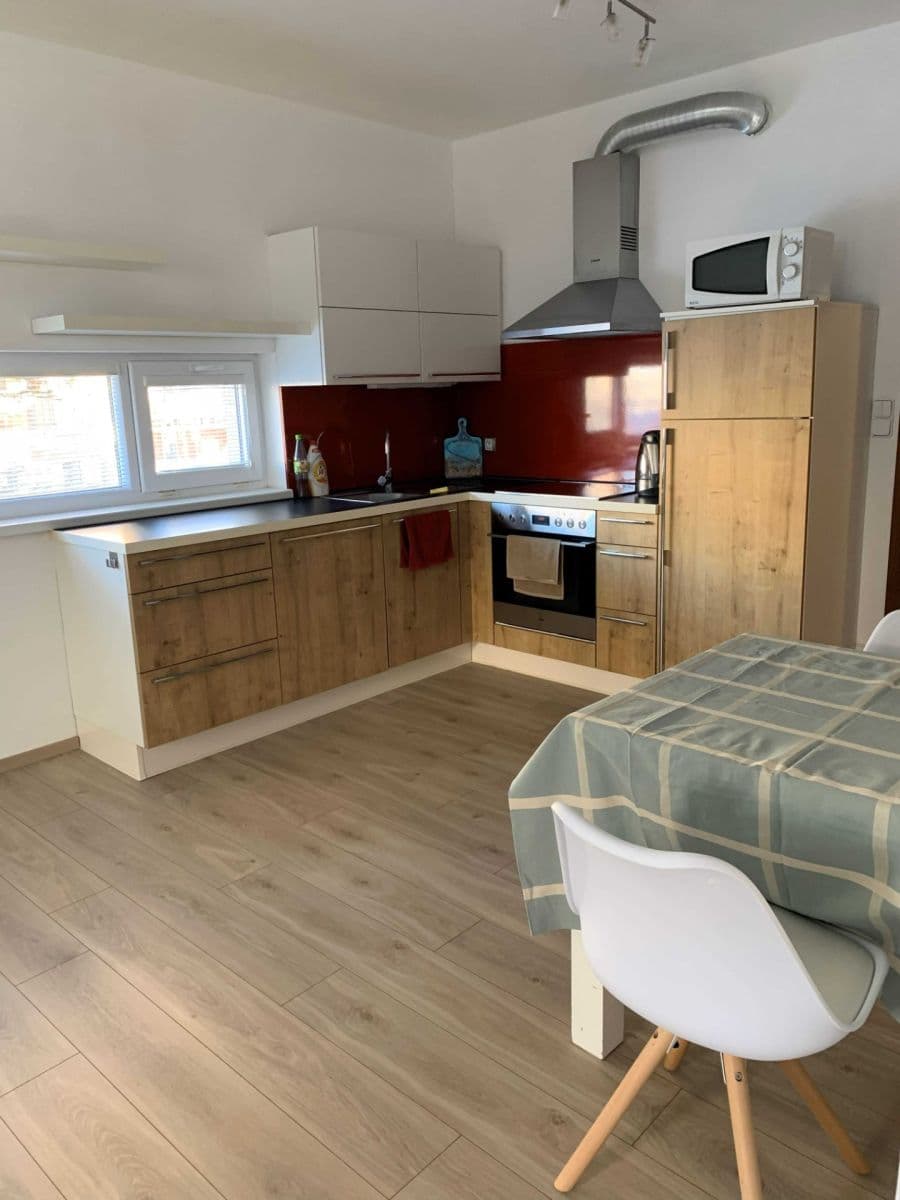 Prenájom bytu 2-izbový 55 m², Makedonská, Praha, Praha Prenájom bytu 2-izbový 55 m², Makedonská, Praha, Praha