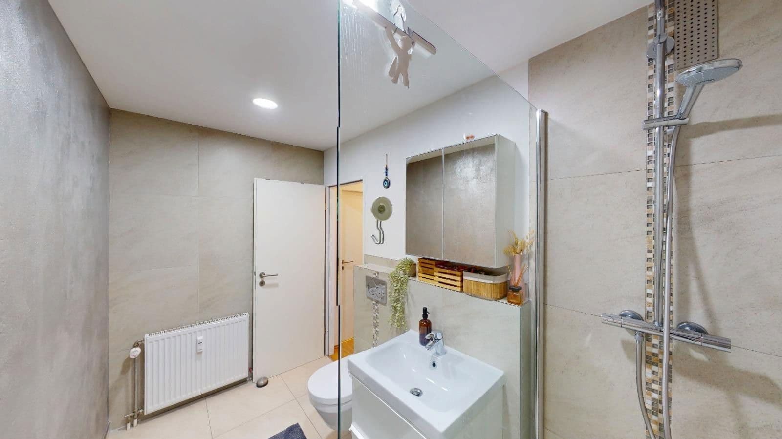 Predaj bytu 3-izbový 94 m², Wuppertal, Severné Porýnie - Westfálsko Predaj bytu 3-izbový 94 m², Wuppertal, Severné Porýnie - Westfálsko