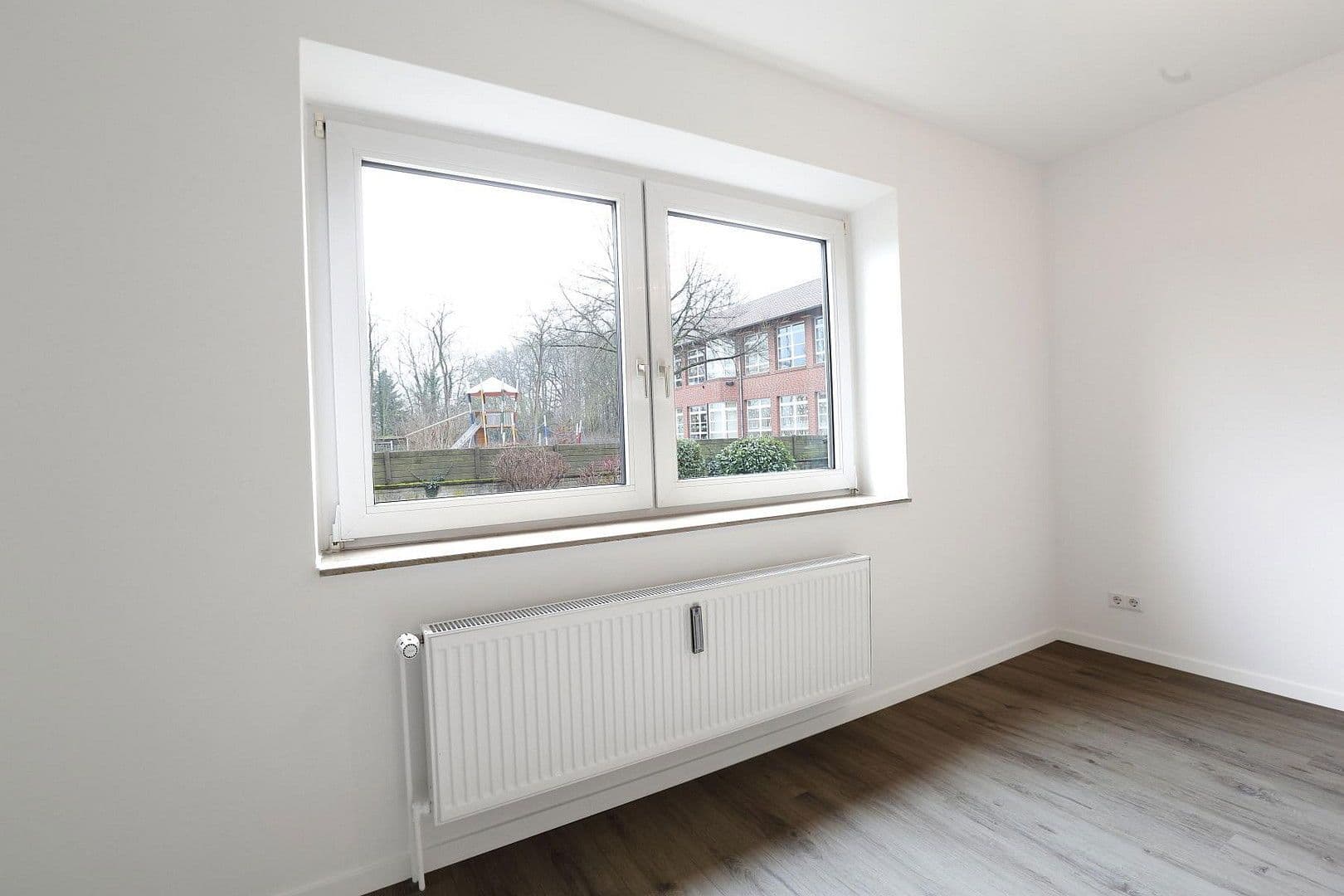 Prenájom bytu 3-izbový 85 m², Lärchenweg 19, Wolfsburg, Dolné Sasko Prenájom bytu 3-izbový 85 m², Lärchenweg 19, Wolfsburg, Dolné Sasko