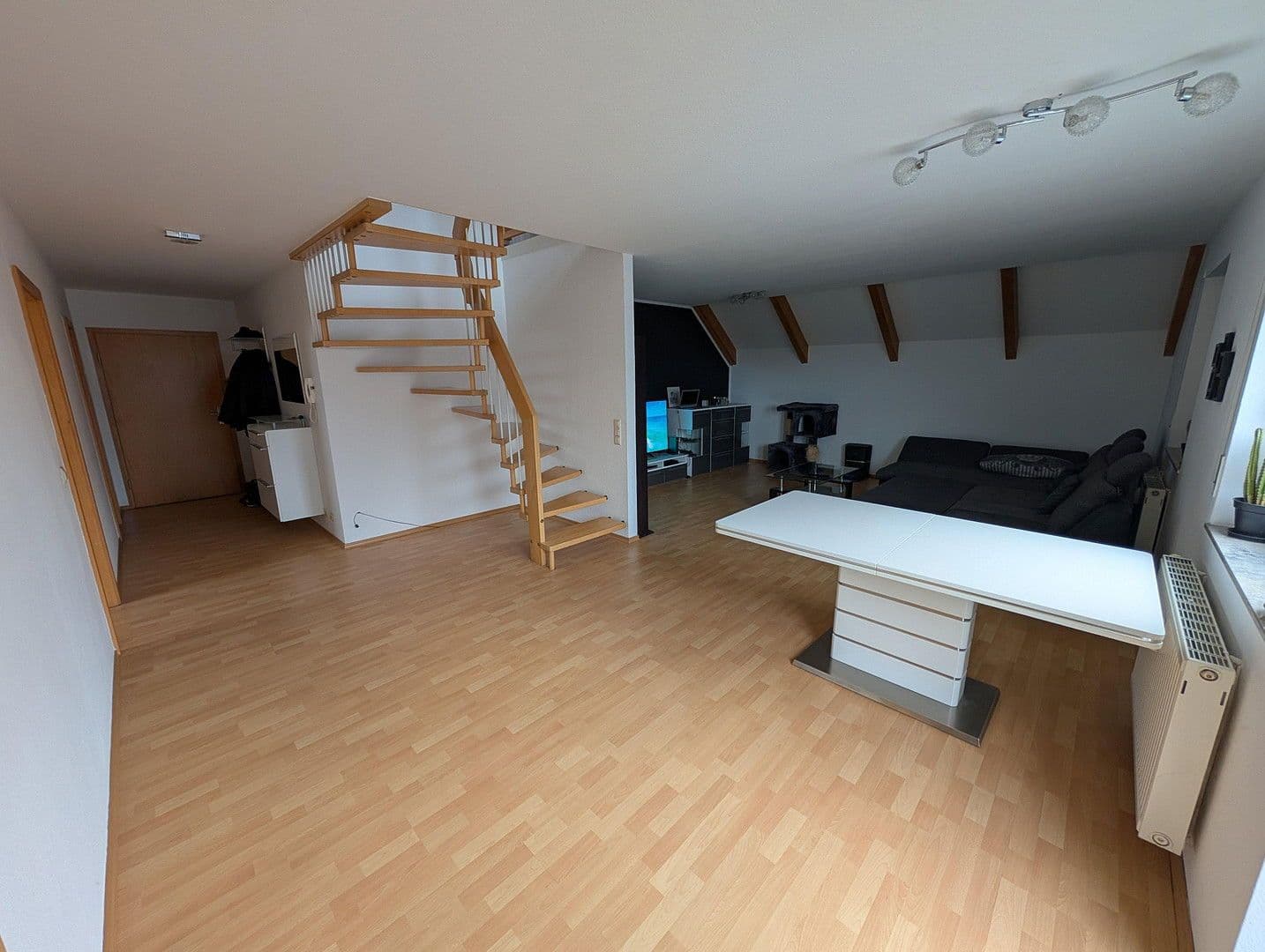 Predaj bytu 3-izbový 90 m², Abt-Knittel-Straße 15, Niedernhall, Bádensko-Wurttembersko Predaj bytu 3-izbový 90 m², Abt-Knittel-Straße 15, Niedernhall, Bádensko-Wurttembersko