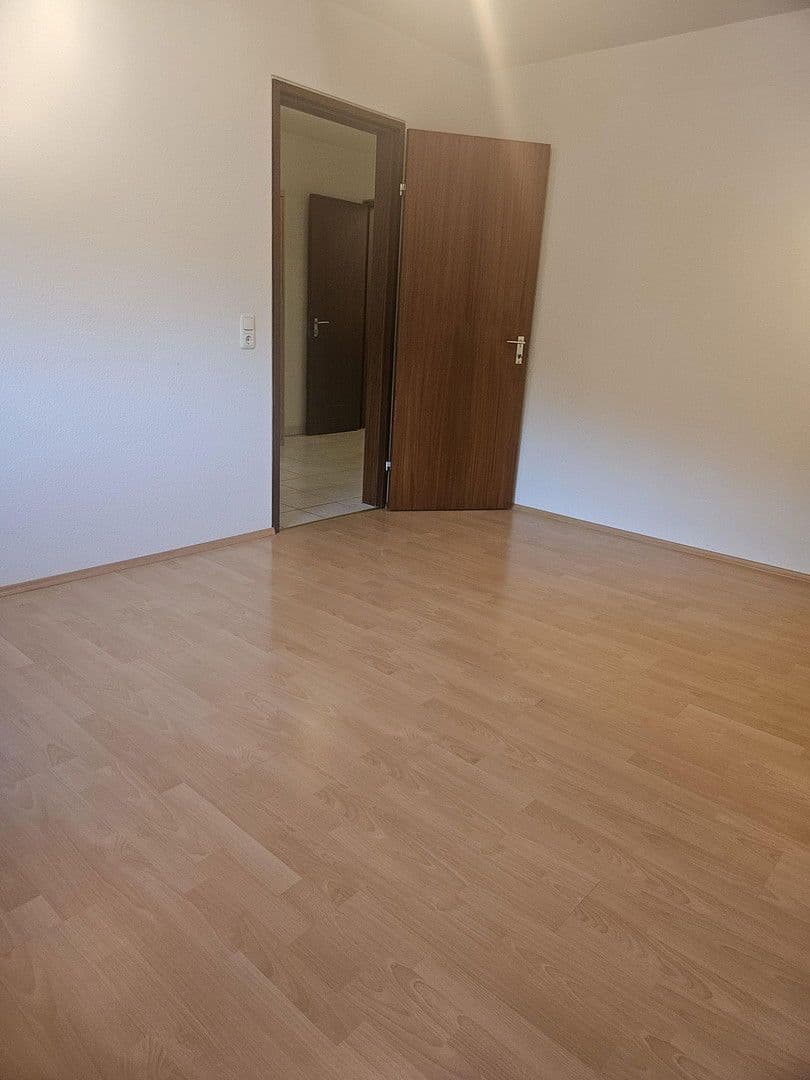 Prenájom bytu 2-izbový 60 m², Heilbronn, Bádensko-Wurttembersko Prenájom bytu 2-izbový 60 m², Heilbronn, Bádensko-Wurttembersko