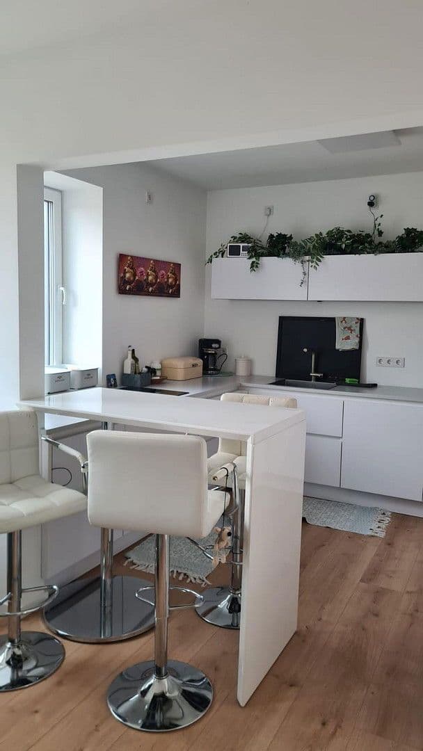 Prenájom bytu 4-izbový 136 m², Markt Str. 13, Rehburg-Loccum, Dolné Sasko Prenájom bytu 4-izbový 136 m², Markt Str. 13, Rehburg-Loccum, Dolné Sasko