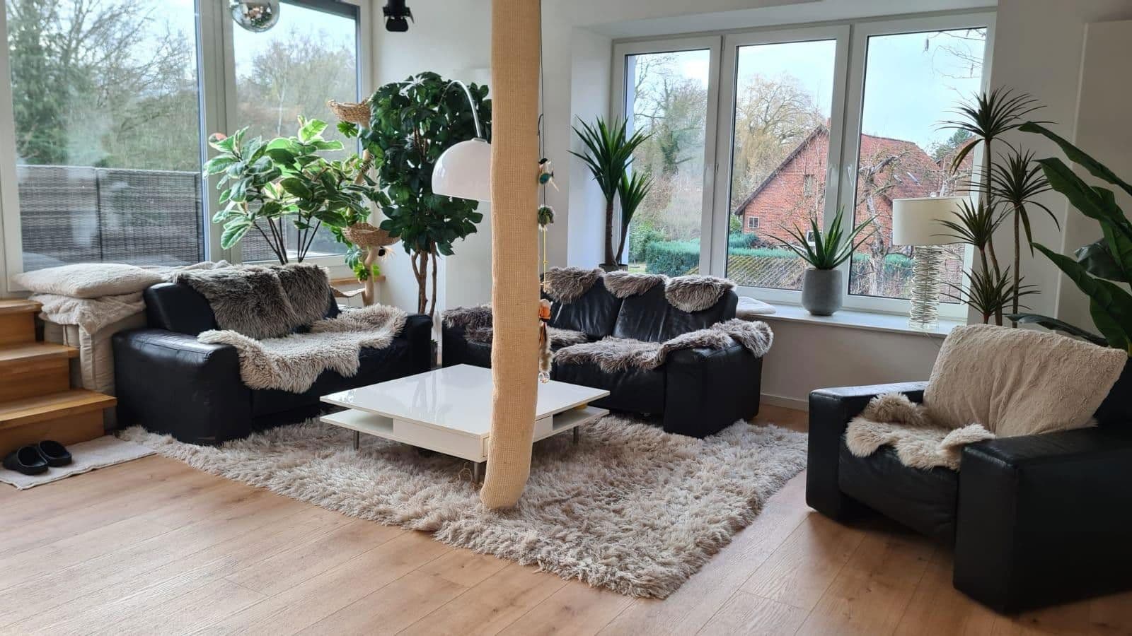 Prenájom bytu 4-izbový 136 m², Markt Str. 13, Rehburg-Loccum, Dolné Sasko Prenájom bytu 4-izbový 136 m², Markt Str. 13, Rehburg-Loccum, Dolné Sasko