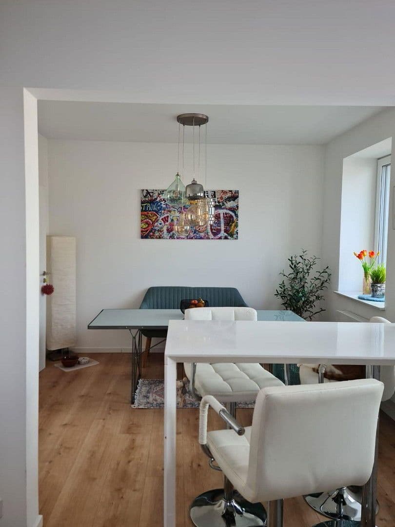 Prenájom bytu 4-izbový 136 m², Markt Str. 13, Rehburg-Loccum, Dolné Sasko Prenájom bytu 4-izbový 136 m², Markt Str. 13, Rehburg-Loccum, Dolné Sasko