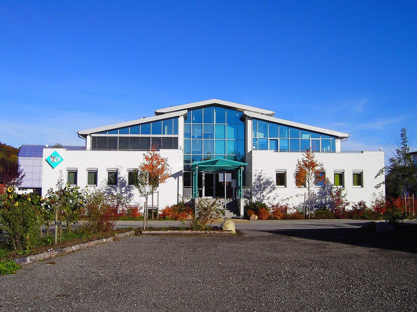 Prenájom kancelárie 100 m², Bgm.-Finsterwalder-Ring 10, Wolfratshausen, Bavorsko Prenájom kancelárie 100 m², Bgm.-Finsterwalder-Ring 10, Wolfratshausen, Bavorsko