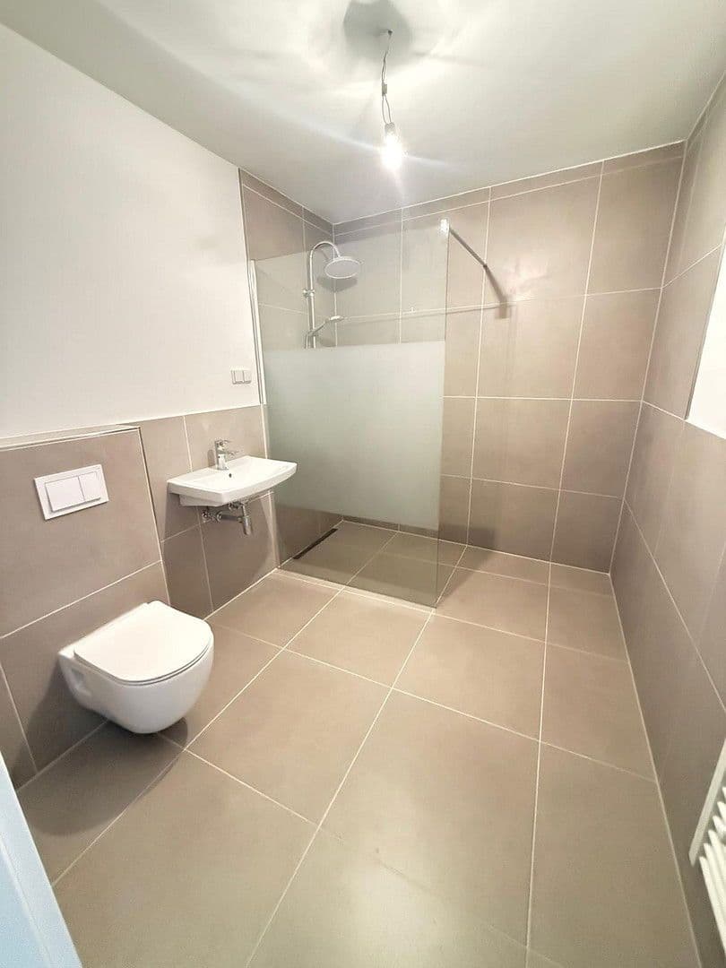 Predaj bytu 6-izbový 165 m², Grendtor 14, Essen, Severné Porýnie - Westfálsko Predaj bytu 6-izbový 165 m², Grendtor 14, Essen, Severné Porýnie - Westfálsko