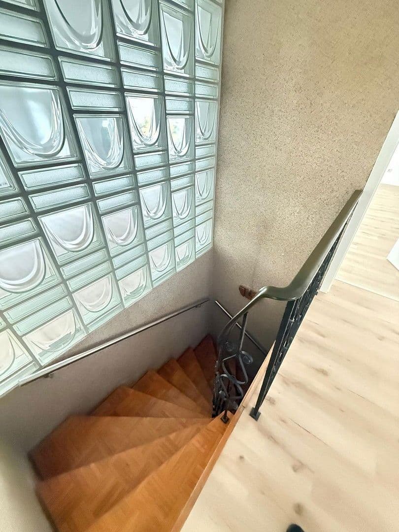 Predaj bytu 6-izbový 165 m², Grendtor 14, Essen, Severné Porýnie - Westfálsko Predaj bytu 6-izbový 165 m², Grendtor 14, Essen, Severné Porýnie - Westfálsko