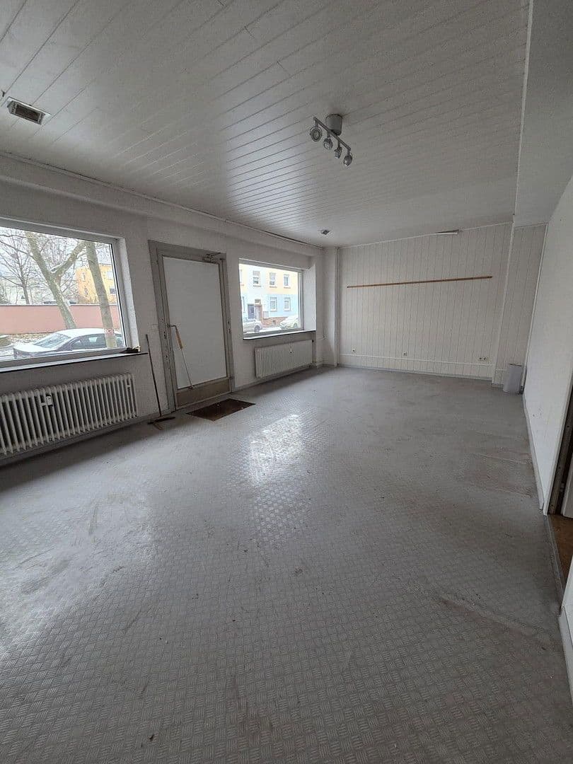 Prenájom nebytového priestoru 120 m², Hilgardring 46, Kaiserslautern, Porýnie-Falcko Prenájom nebytového priestoru 120 m², Hilgardring 46, Kaiserslautern, Porýnie-Falcko