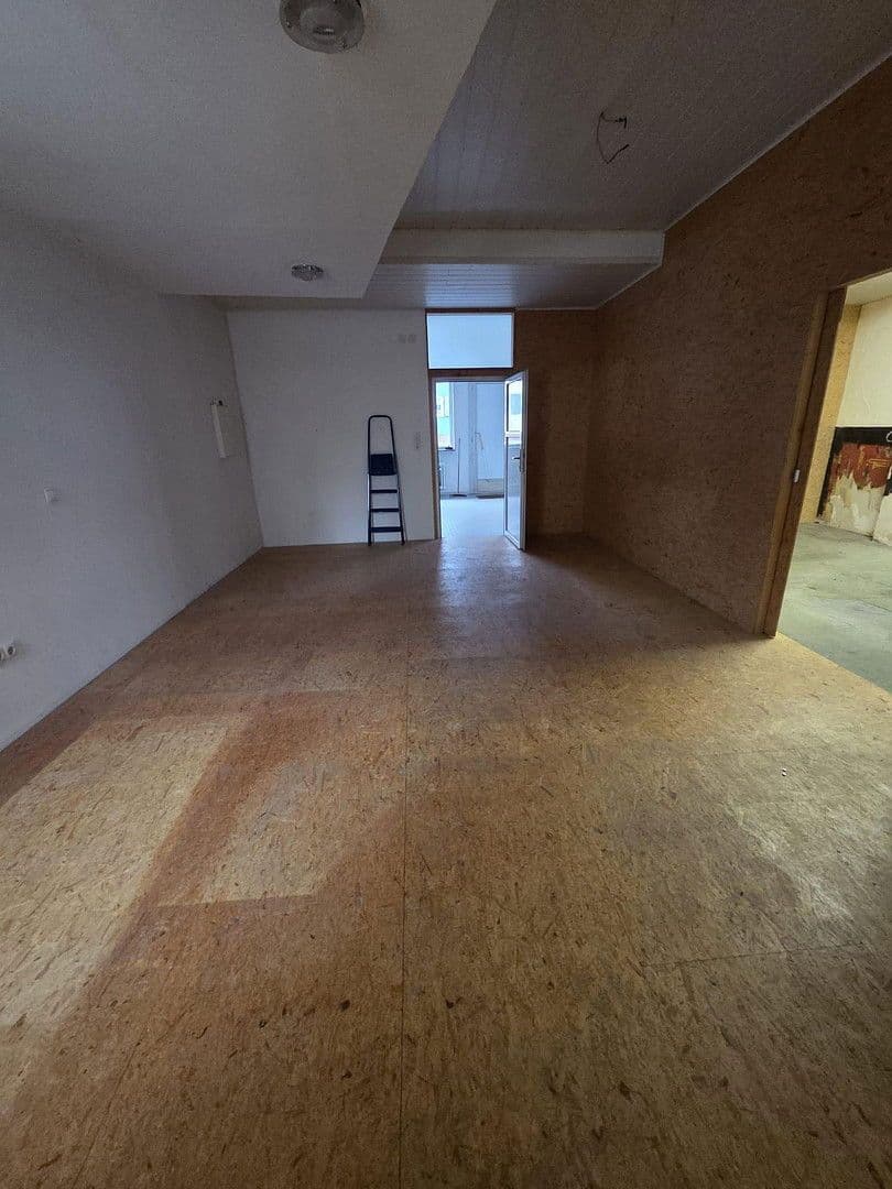 Prenájom nebytového priestoru 120 m², Hilgardring 46, Kaiserslautern, Porýnie-Falcko Prenájom nebytového priestoru 120 m², Hilgardring 46, Kaiserslautern, Porýnie-Falcko