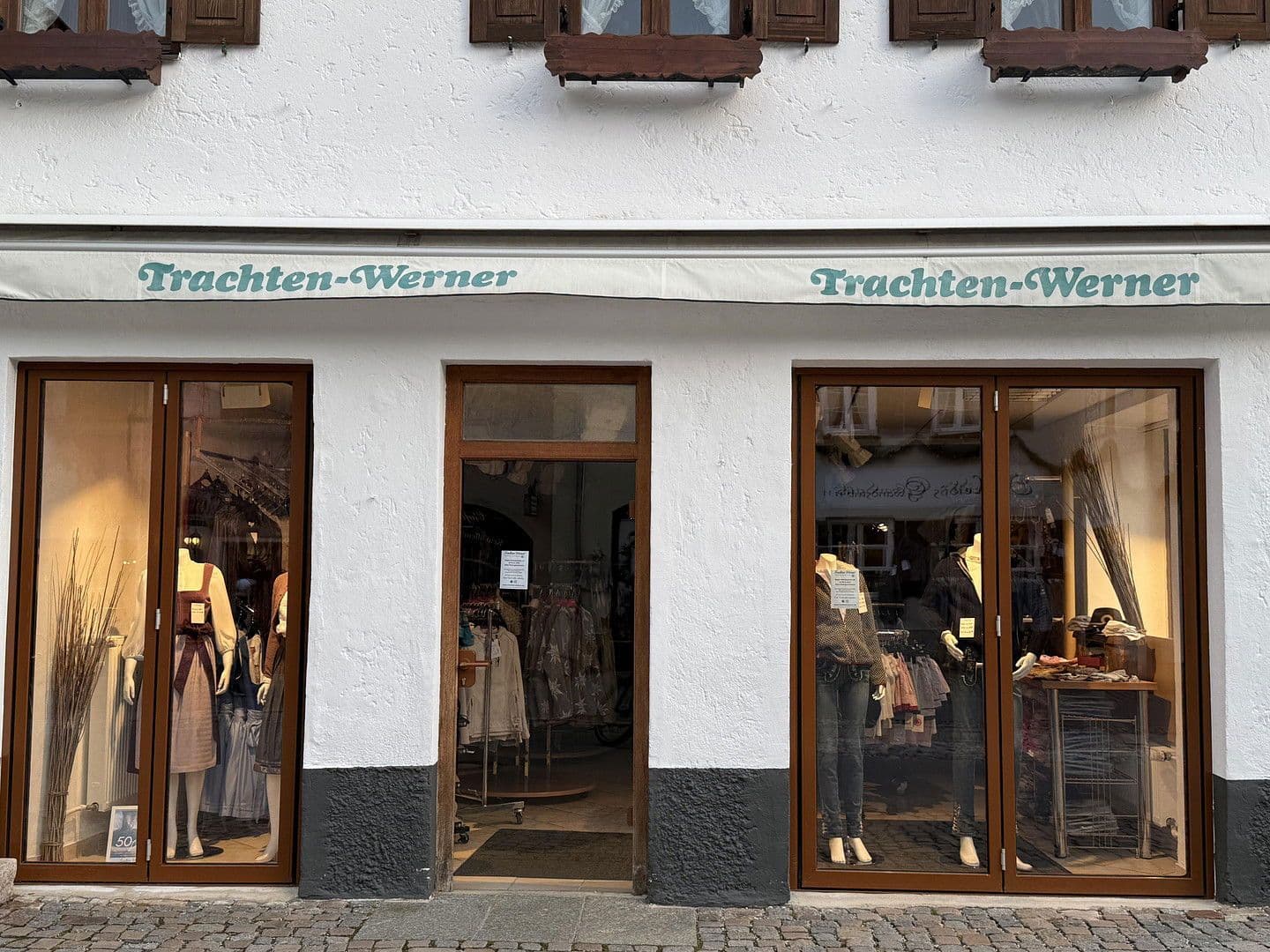 Prenájom nebytového priestoru 85 m², Obermarkt 39, Mittenwald, Bavorsko Prenájom nebytového priestoru 85 m², Obermarkt 39, Mittenwald, Bavorsko