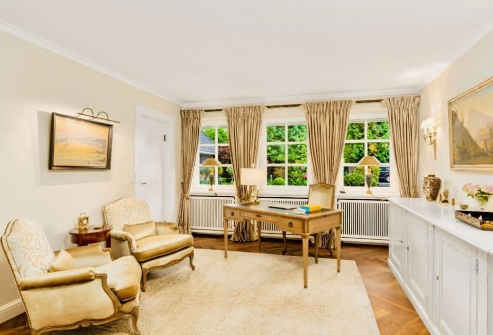 Predaj domu 467 m², pozemek 2.646 m², Bremen, Brémy Predaj domu 467 m², pozemek 2.646 m², Bremen, Brémy