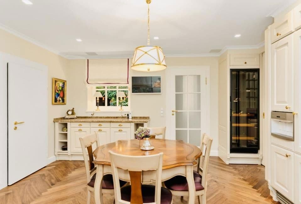 Predaj domu 467 m², pozemek 2.646 m², Bremen, Brémy Predaj domu 467 m², pozemek 2.646 m², Bremen, Brémy