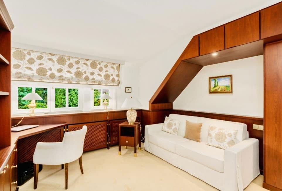 Predaj domu 467 m², pozemek 2.646 m², Bremen, Brémy Predaj domu 467 m², pozemek 2.646 m², Bremen, Brémy