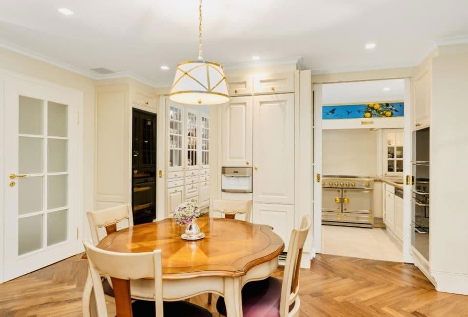 Predaj domu 467 m², pozemek 2.646 m², Bremen, Brémy Predaj domu 467 m², pozemek 2.646 m², Bremen, Brémy