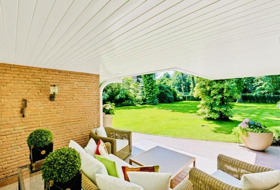 Predaj domu 467 m², pozemek 2.646 m², Bremen, Brémy Predaj domu 467 m², pozemek 2.646 m², Bremen, Brémy